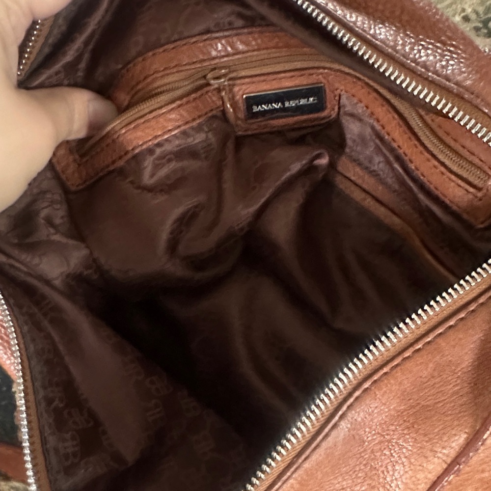 Banana Republic Leather hobo slouchy Shoulder Bag in Brown - Picture 10 of 14